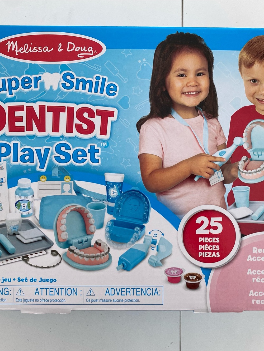 Melissa & Doug Dentist Play Set in Blue and White